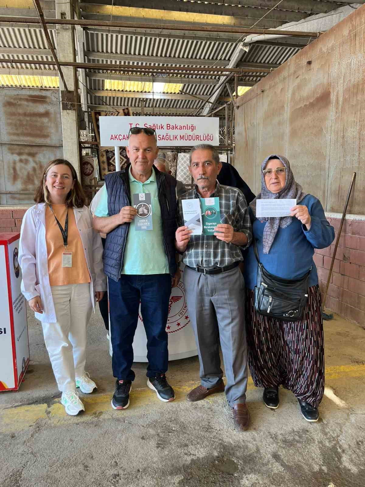 AKÇAKOCA İLÇE SAĞLIK MÜDÜRLÜĞÜ EKİPLERİ, HÜSEYİN YANMAZ KAPALI PAZAR YERİ’NDE KURULAN STANTTA...