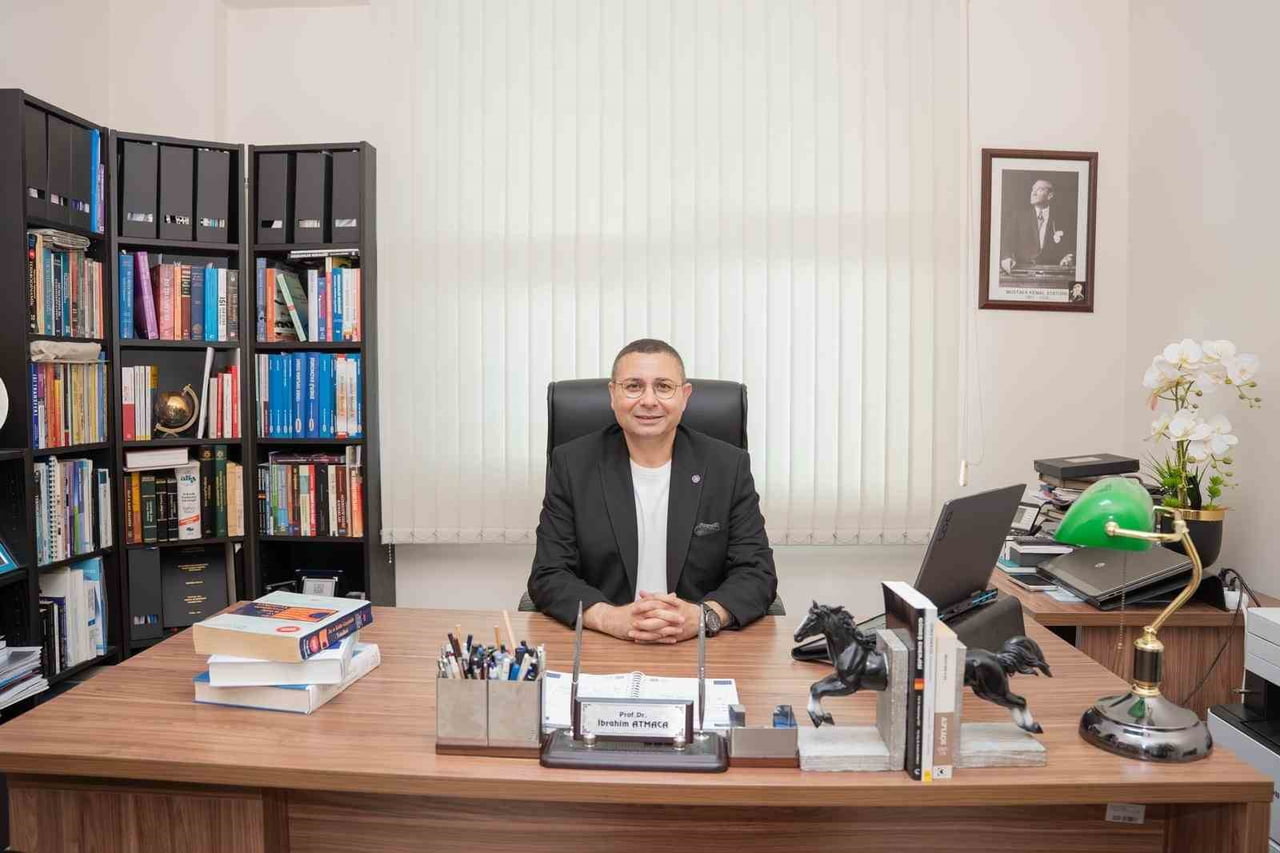 AKDENİZ ÜNİVERSİTESİ MÜHENDİSLİK FAKÜLTESİ MAKİNE MÜHENDİSLİĞİ BÖLÜMÜ ÖĞRETİM ÜYESİ PROF. DR....