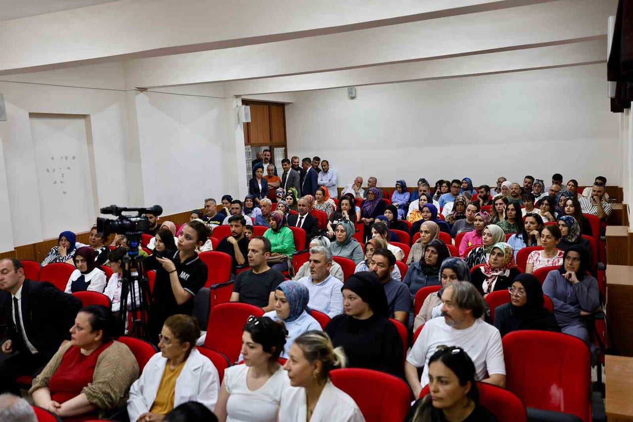 AKSARAY’DA 14 MAYIS TARİHİNDE VALİLİK TARAFINDAN ŞEHİR GENELİNDE BAŞLATILAN "MADDE Mİ, MANA MI...