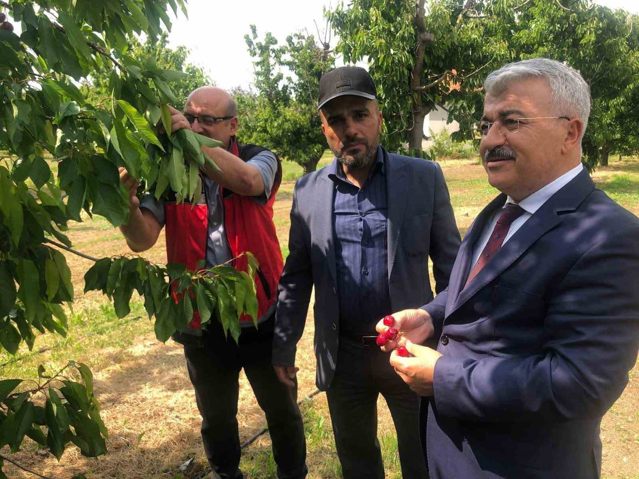 AKŞEHİR KAYMAKAMI MUSTAFA YİĞİT İLE AKŞEHİR İLÇE TARIM VE ORMAN MÜDÜRÜ HALİL İBRAHİM ÖNDER...