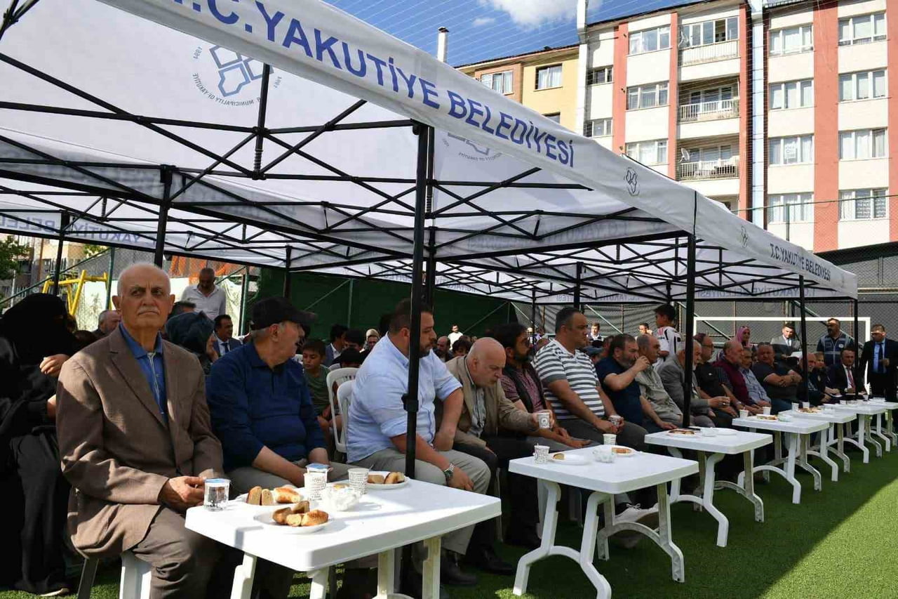 AKUTİYE BELEDİYESİ TARAFINDAN DÜZENLENEN "VATANDAŞ SORUYOR BAŞKAN CEVAPLIYOR" PROGRAMI KAPSAMINDA...