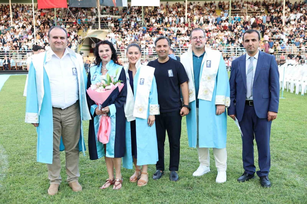 ALANYA ALAADDİN KEYKUBAT ÜNİVERSİTESİ (ALKÜ) MEZUNİYET GÜNÜ ÖZLEM AİLESİNİN ÇİFTE KUTLAMASIYLA...