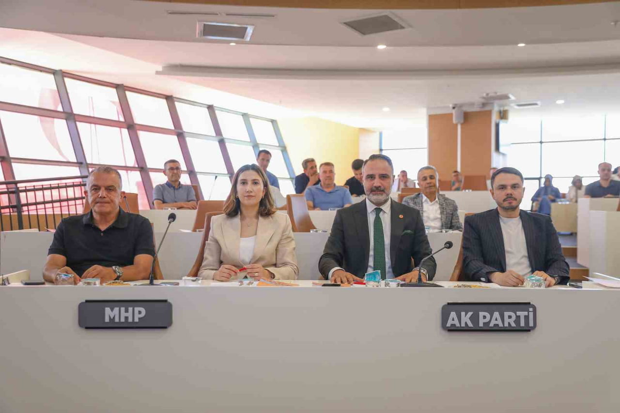ALANYA BELEDİYESİ HAZİRAN AYI OLAĞAN MECLİS TOPLANTISI’NDA KONUŞAN BELEDİYE BAŞKANI OSMAN TARIK...