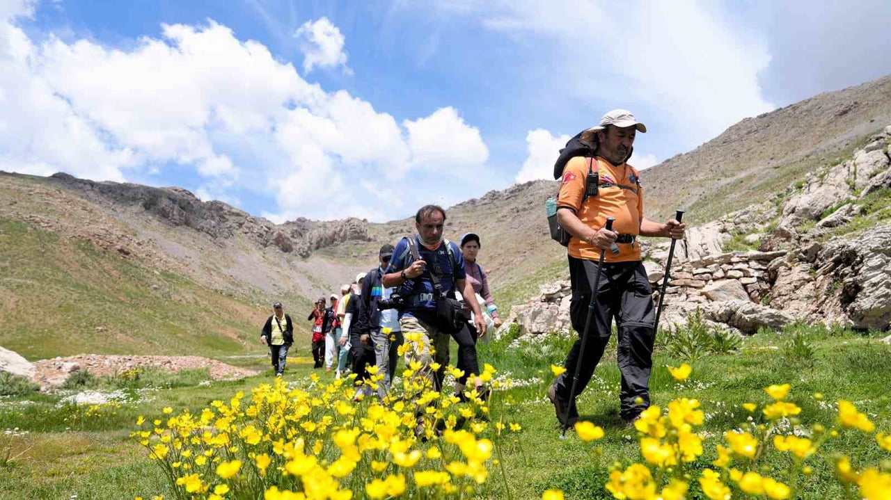 ALANYA’NIN TARİHİNİ VE DOĞAL GÜZELLİKLERİNİ BİR ARAYA GETİREN ALANYA KEYKUBAD GÖÇ VE KERVAN YOLU...