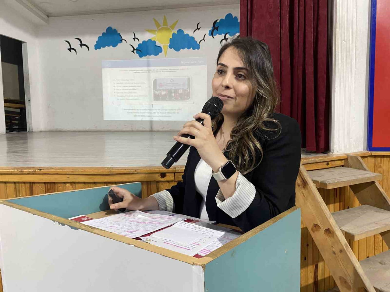 ALAŞEHİR SOSYAL HİZMET MERKEZİ’NDE GÖREV YAPAN AİLE EĞİTİM PROGRAMI EĞİTİCİSİ GAMZE YILMAZ...