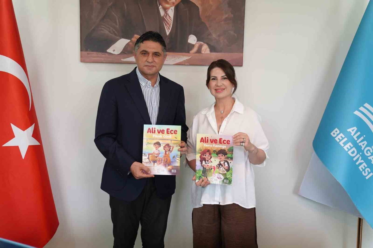 ALİAĞA BELEDİYESİ'NDEN YENİ YAYINLAR OKUYUCULARLA BULUŞTU