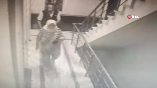 Almanya'dan emekli yaşlı kadın yüklü miktardaki altınını dolandırıcıya böyle teslim etti