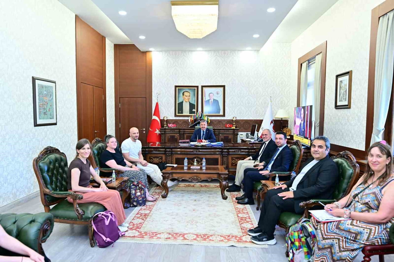 ALMANYA'NIN BAVYERA BÖLGESİ’NDE MÜLTECİ VE GÖÇMENLERE YÖNELİK FAALİYET GÖSTEREN SİVİL TOPLUM...