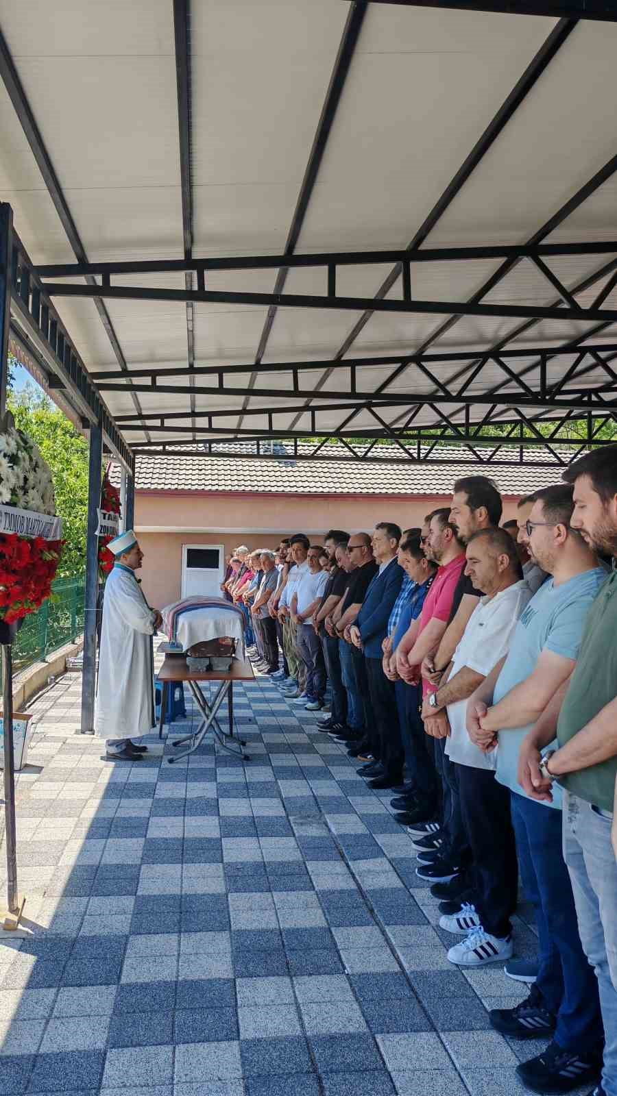 ALPER BAŞÖREN GÖZYAŞLARI ARASINDA SON YOLCULUĞUNA UĞURLANDI