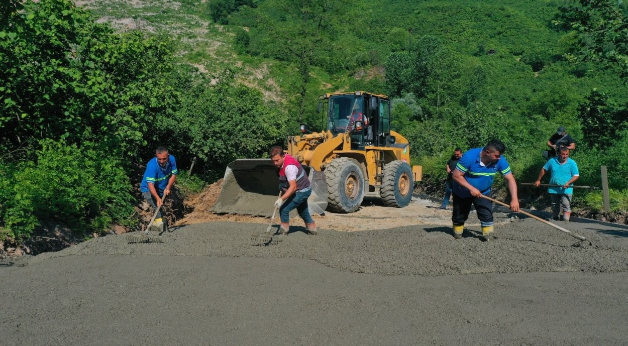 ALTERNATİF GÜZERGAHTA BETON YOL ÇALIŞMALARI