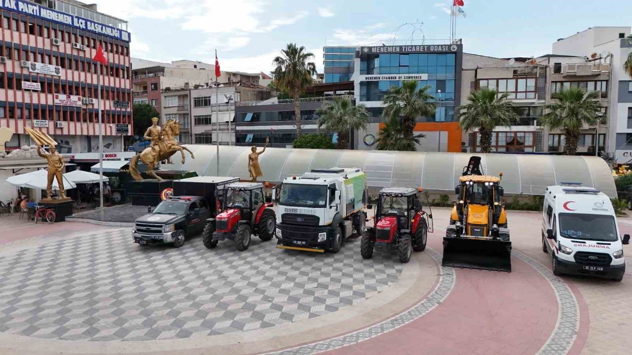 AMBULANSTAN İŞ MAKİNESİNE, MİNİBÜSTEN KAMYONETE KADAR ŞİMDİYE KADAR TOPLAM 181 ARAÇ ALAN MENEMEN...