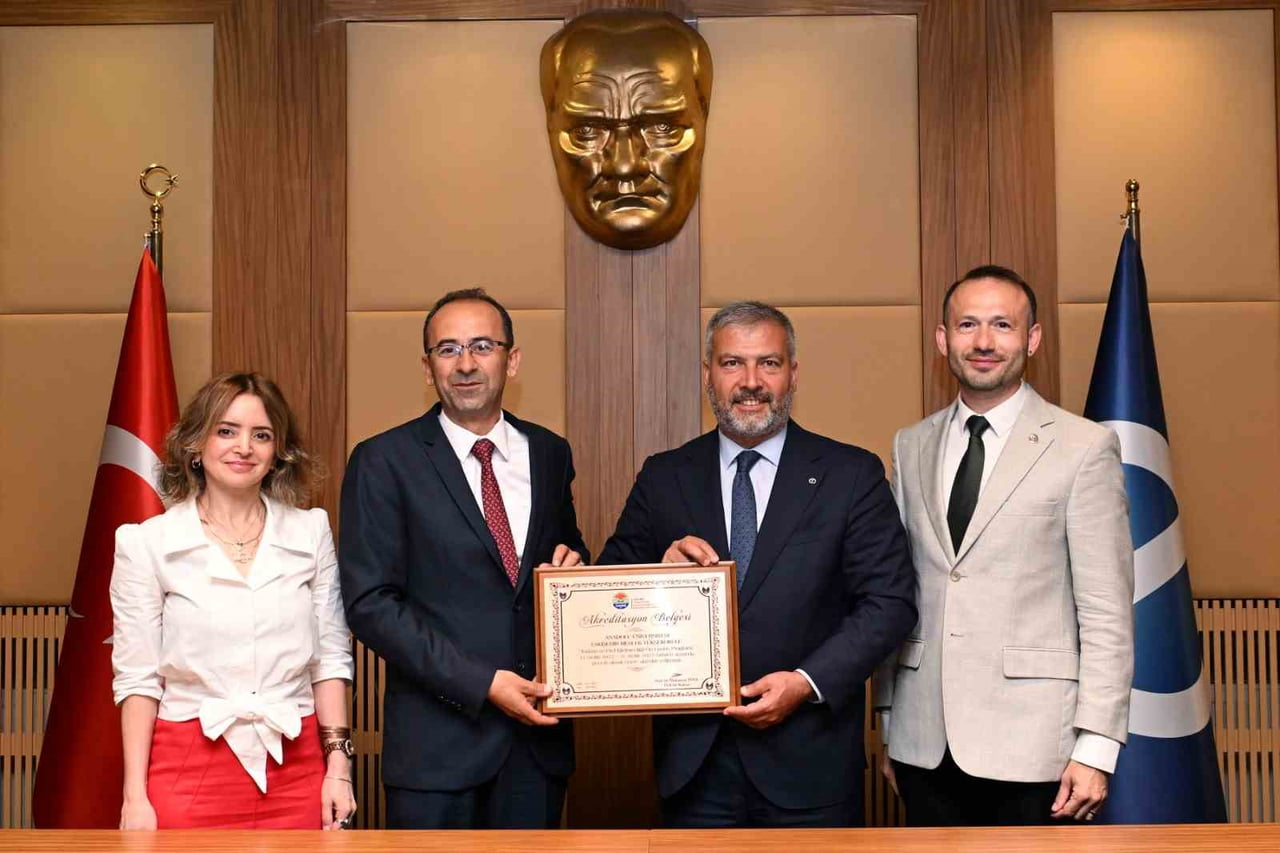 ANADOLU ÜNİVERSİTESİ ESKİŞEHİR MESLEK YÜKSEKOKULU (EMYO) BÜNYESİNDE EĞİTİM VEREN AŞÇILIK PROGRAMI...