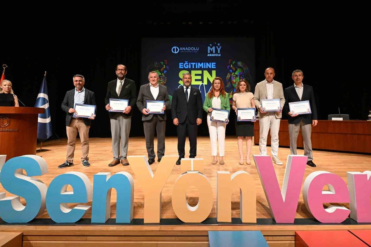 ANADOLU ÜNİVERSİTESİ TARAFINDAN YÜKSEKÖĞRETİMDE ESNEK VE YAŞAM BOYU ÖĞRENMEYİ DESTEKLEYEN MİKRO...