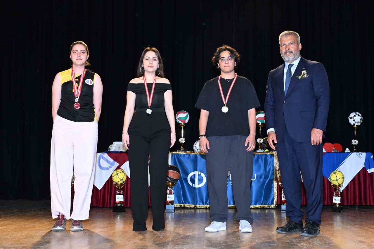 ANADOLU ÜNİVERSİTESİ, TÜRKİYE ÜNİVERSİTE SPORLARI FEDERASYONU (TÜSF) TARAFINDAN DÜZENLENEN ULUSAL...