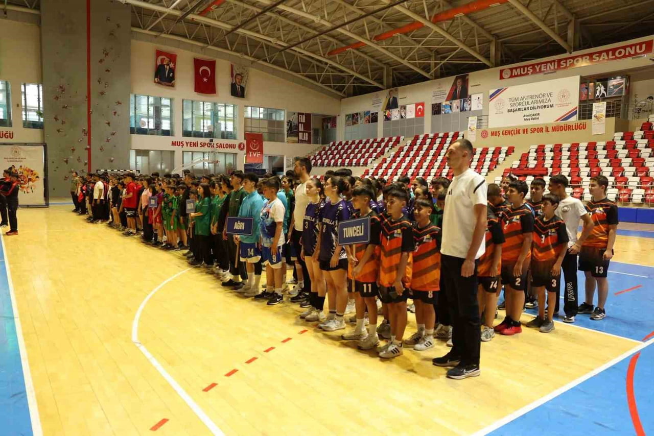 ANADOLU YILDIZLAR LİGİ (ANALİG) HENTBOL 1. ETAP 7. GRUP MÜSABAKALARI, YENİ SPOR SALONU’NDA...