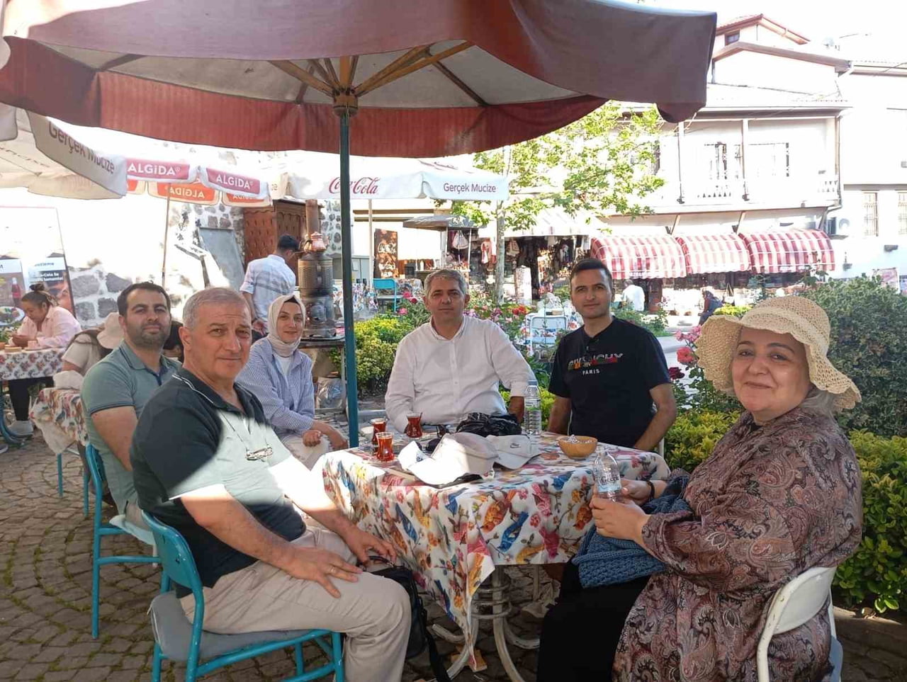 ANKARA'YI KONU ALAN SEKİZ ROMANI OKUYAN ÖĞRENCİLER, PROJE KAPSAMINDA ANITKABİR'DEN ANKARA...