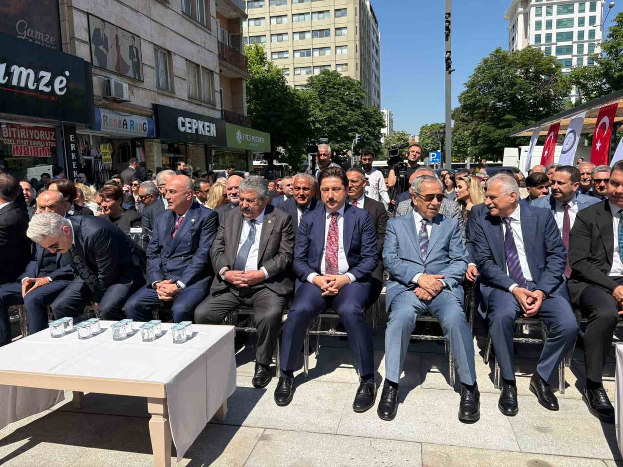 ANKARA 2 NO’LU BAROSU’NUN YENİ HİZMET BİNASI, SİYASETÇİLER VE HUKUKÇULARIN KATILIMIYLA HİZMETE...