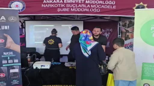 Ankara Emniyeti, uyuşturucuyla mücadele günü dolayısıyla AVM’de farkındalık standı kurdu