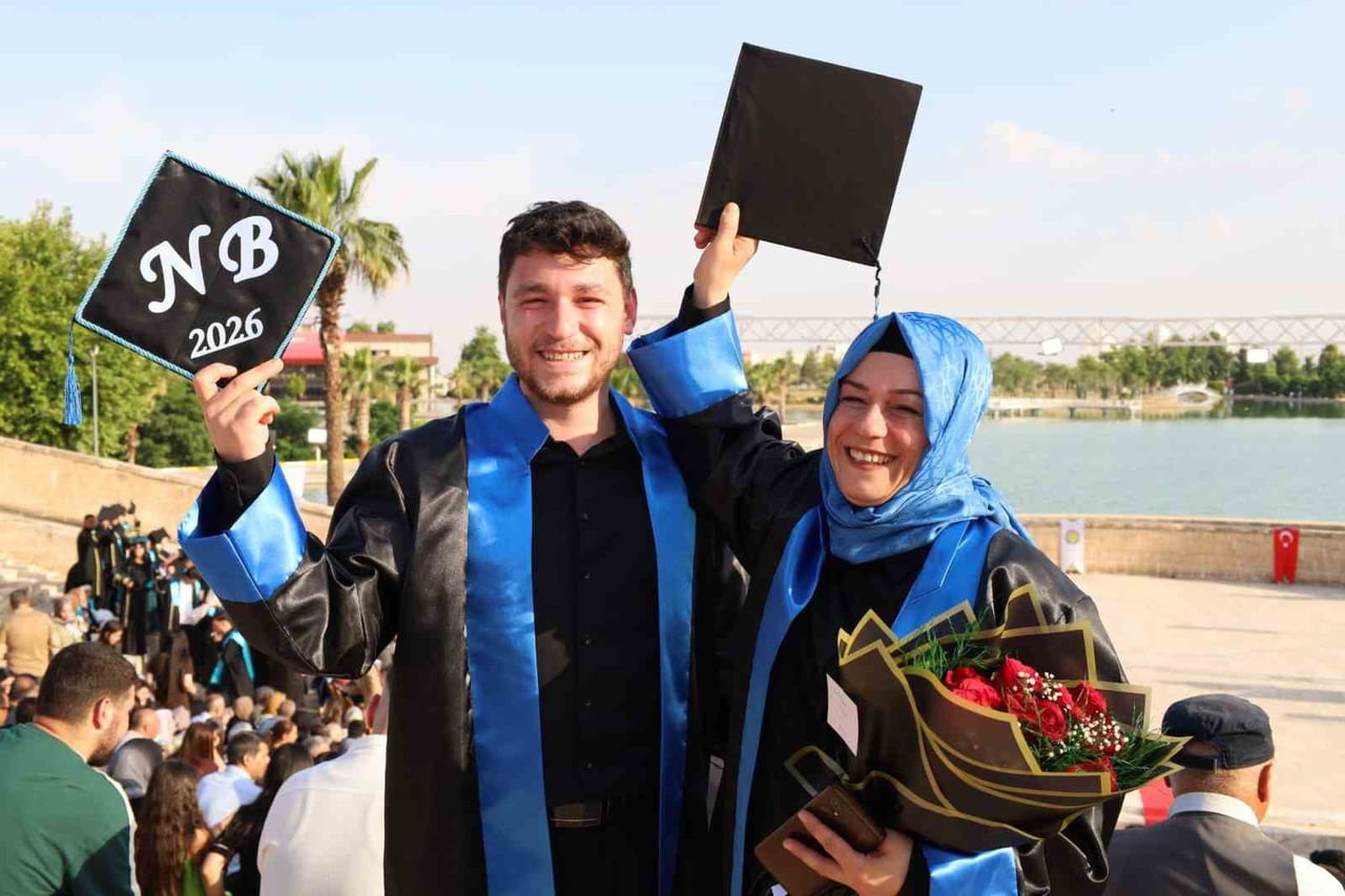 ANNE AYŞE SIDIKA BAYGELDİ VE OĞLU NURİ BAYGELDİ