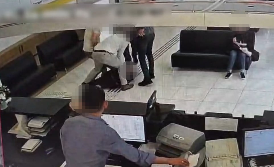 ANTALYA'DA POLİS EKİPLERİ, HESABINI DOLANDIRICILIK OLAYLARINDA KULLANDIRDIĞI BELİRLENEN ŞÜPHELİ...