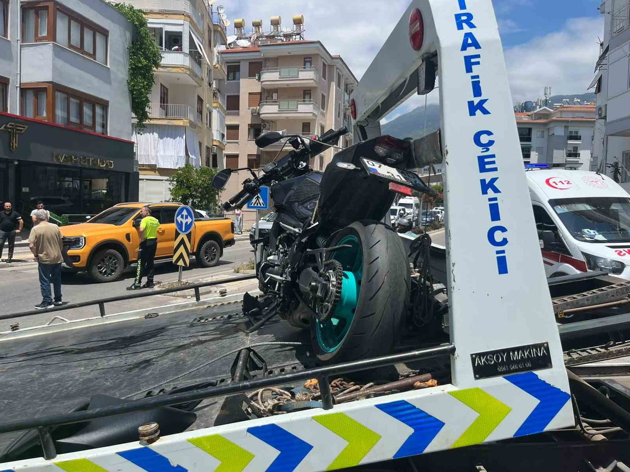 ANTALYA'NIN ALANYA İLÇESİNDE MOTOSİKLET İLE OTOMOBİLİN ÇARPIŞTIĞI TRAFİK KAZASINDA 1 KİŞİ...