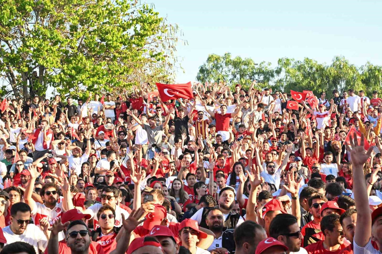 ANTALYA BÜYÜKŞEHİR BELEDİYESİ, 2026 FIFA DÜNYA KUPASI'NDA TÜRKİYE A MİLLİ FUTBOL TAKIMIMIZIN...
