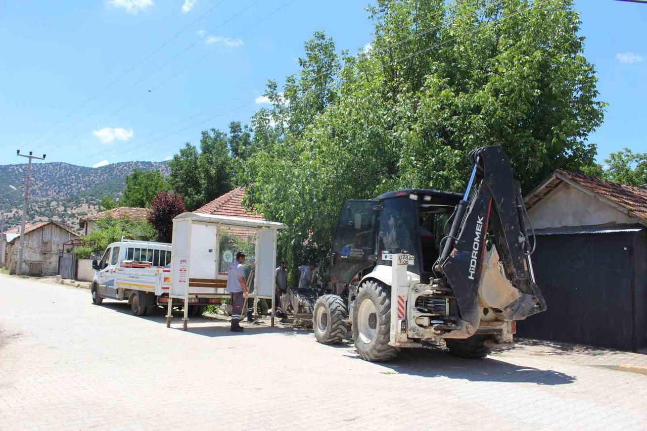 ANTALYA BÜYÜKŞEHİR BELEDİYESİ EKİPLERİNCE ETKİNLİK ALANI VE ÇEVRESİNDE KAPSAMLI BAKIM, ONARIM VE...