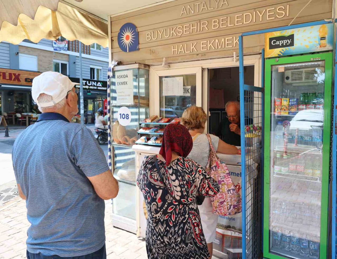 ANTALYA BÜYÜKŞEHİR BELEDİYESİ’NİN DÖŞEMEALTI’NDA KURDUĞU EKDAĞ HALK EKMEK FABRİKASI 4 YILDA 30...