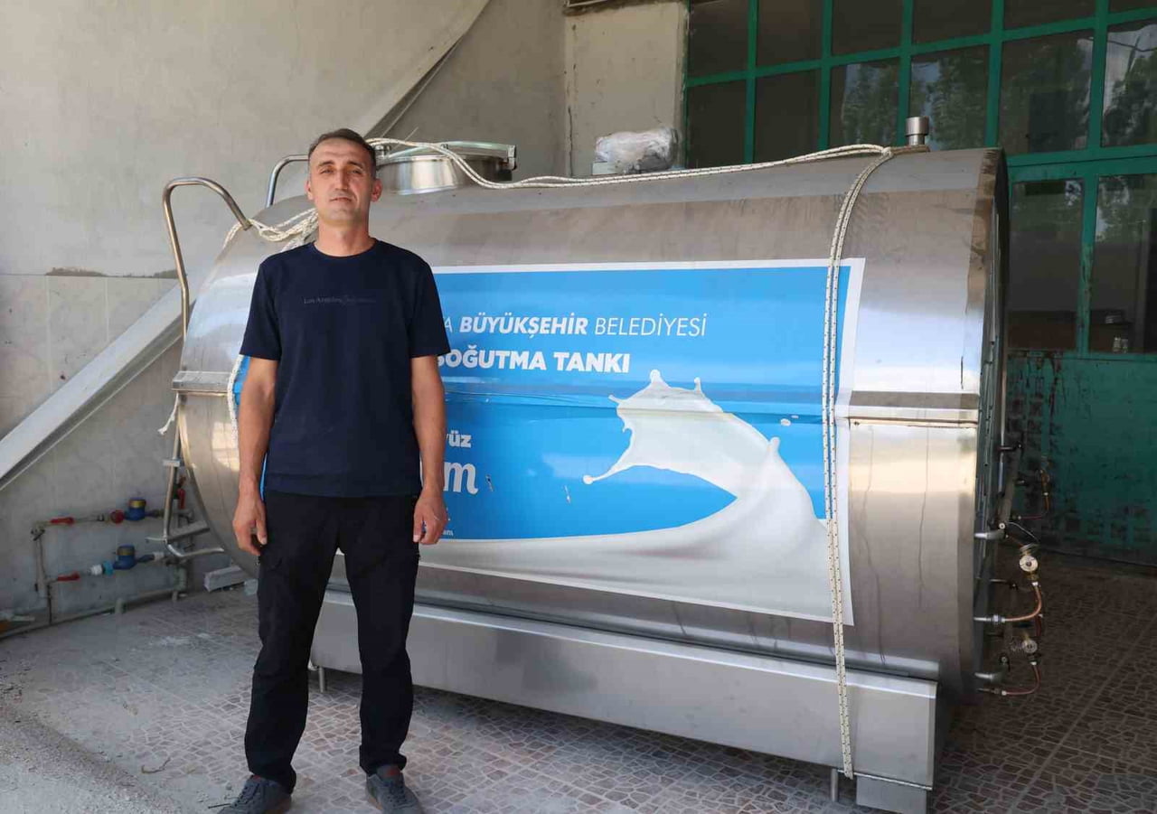 ANTALYA BÜYÜKŞEHİR BELEDİYESİ, TARIMSAL KALKINMA KOOPERATİFLERİNE EKİPMAN DESTEKLERİNİ SÜRDÜRÜYOR....