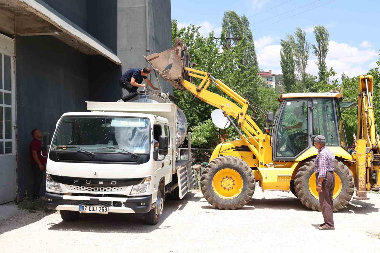 ANTALYA BÜYÜKŞEHİR BELEDİYESİ, TARIMSAL KALKINMA KOOPERATİFLERİNE EKİPMAN DESTEKLERİNİ SÜRDÜRÜYOR....