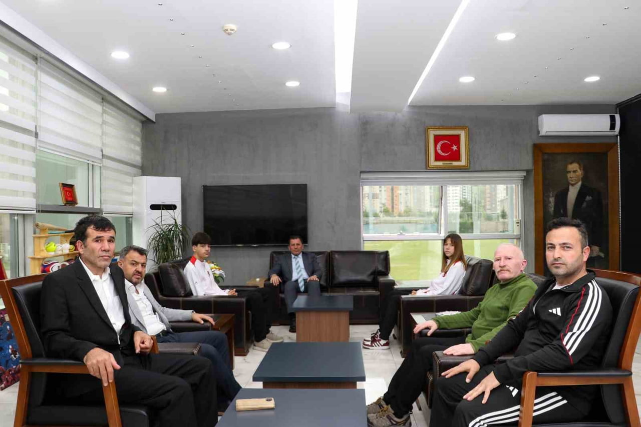 ANTALYA’DA DÜZENLENEN JUJİTSU CONTACT DÜNYA ŞAMPİYONASI’NDA DÜNYA ÜÇÜNCÜSÜ OLAN KAYSERİLİ...