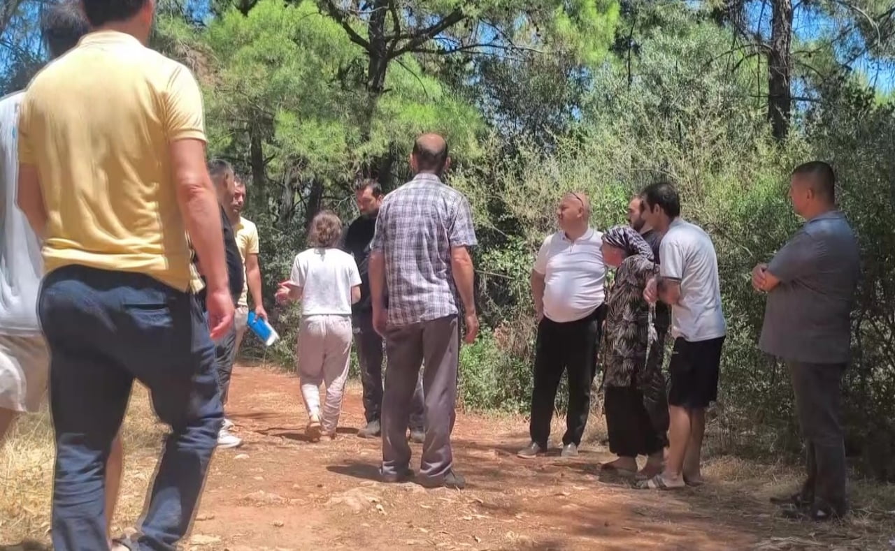 ANTALYA’NIN KONYAALTI İLÇESİNDE ORMANLIK ALANDA BİR KİŞİNİN CANSIZ BEDENİ BULUNDU. OLAYI HABER...