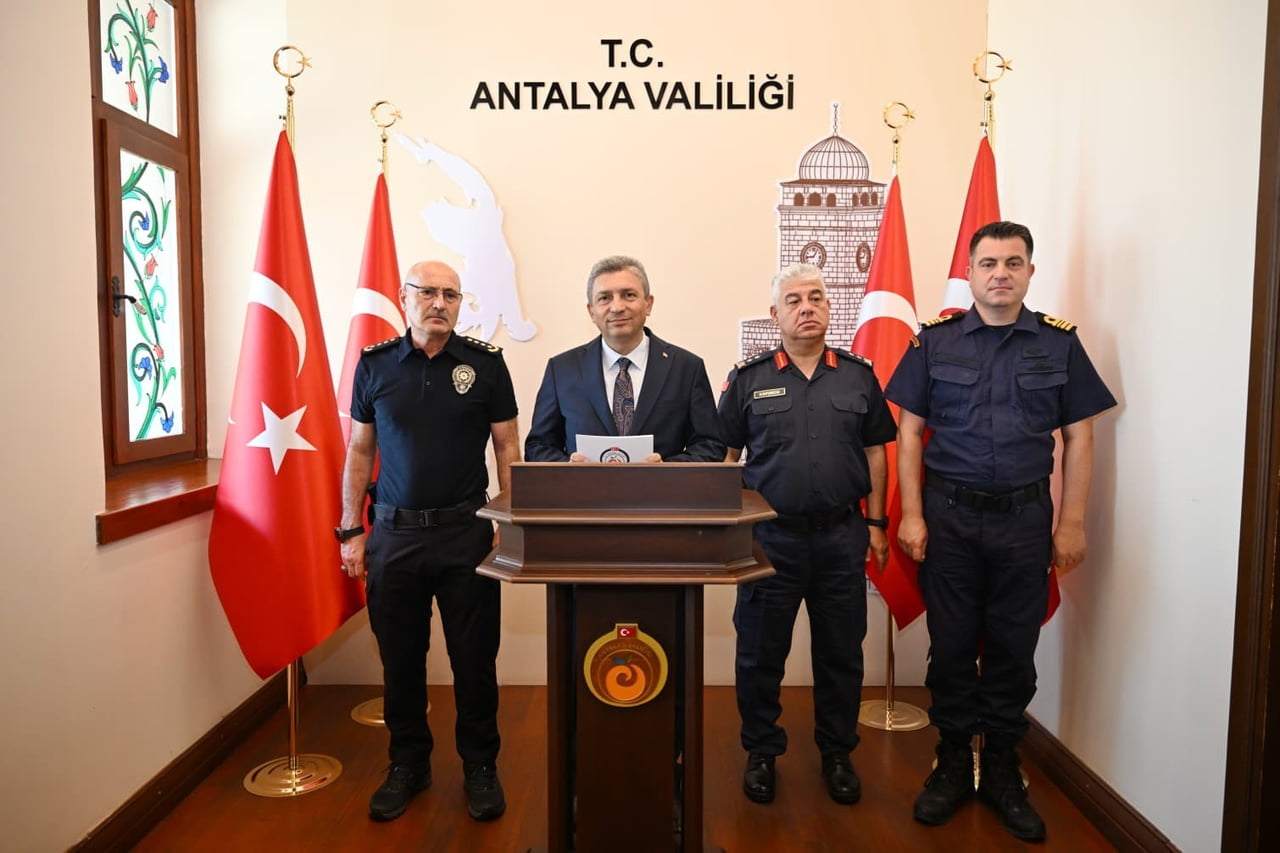 ANTALYA VALİSİ HULUSİ ŞAHİN, MAYIS AYI GÜVENLİK VE ASAYİŞ VERİLERİNİ AÇIKLADI.