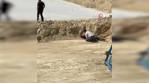 Arnavutköy'de bir inşaat sahasında vinç devrildi: 2 ağır yaralı