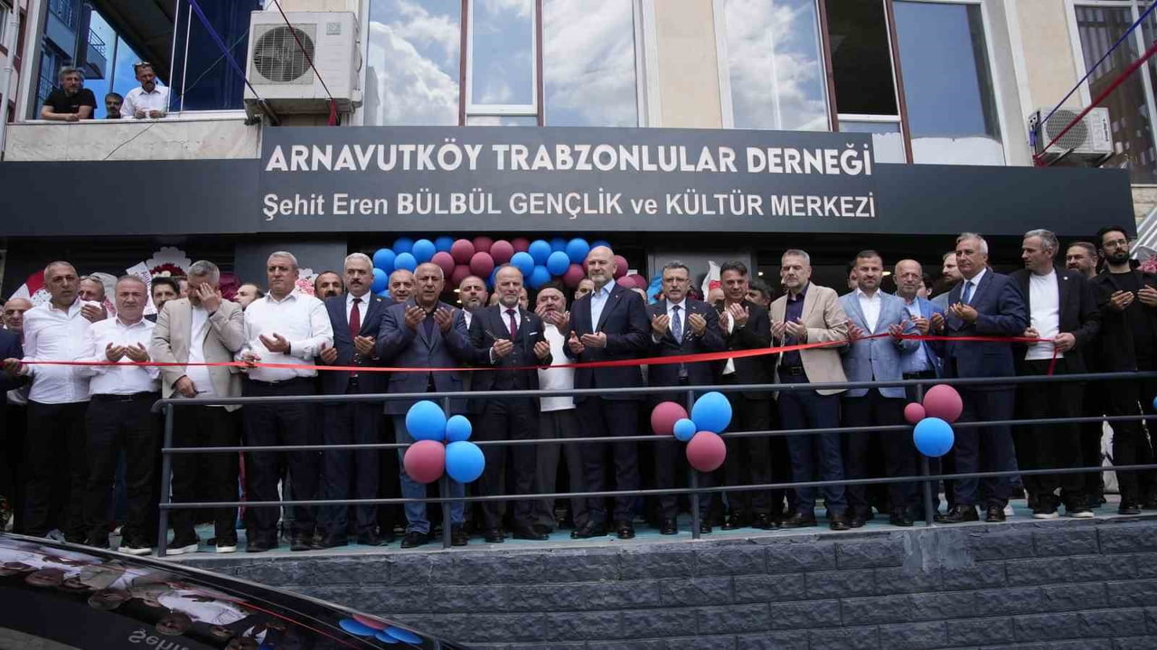 ARNAVUTKÖY TRABZONLULAR DERNEĞİ TARAFINDAN İLÇEYE KAZANDIRILAN ŞEHİT EREN BÜLBÜL GENÇLİK VE KÜLTÜR...