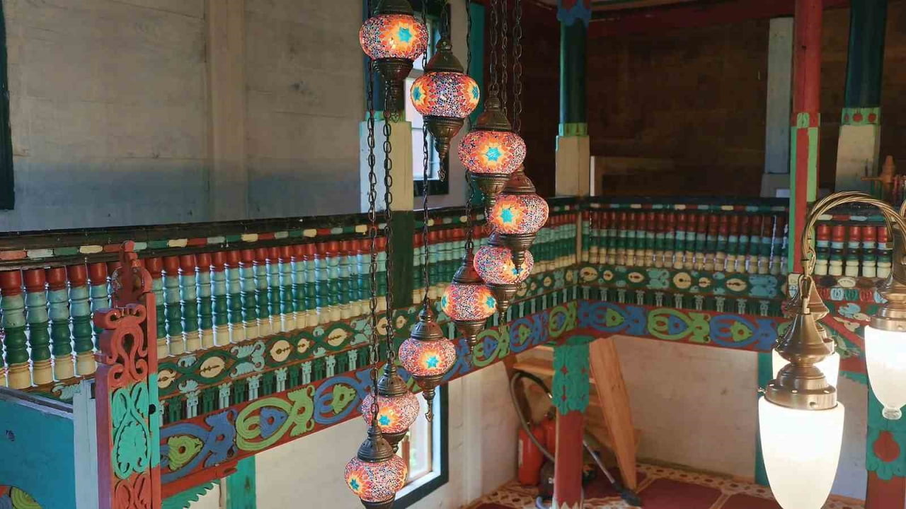 ARTVİN'İN BORÇKA İLÇESİNE BAĞLI CAMİLİ (MACAHEL) HAVZASI'NDA BULUNAN 175 YILLIK TARİHİ İREMİT...
