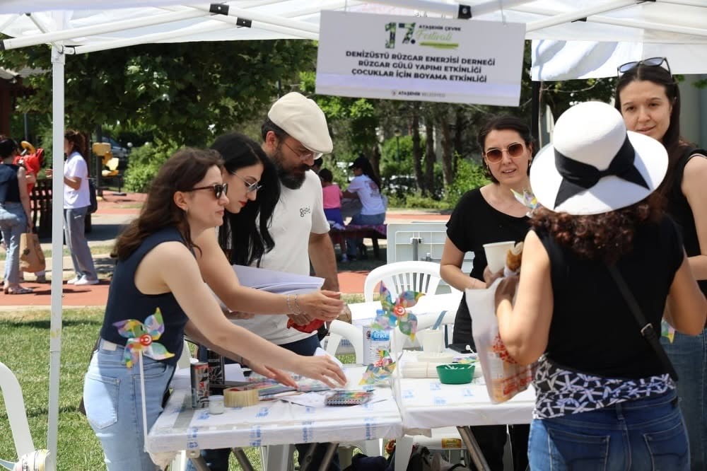 ATAŞEHİR BELEDİYESİ TARAFINDAN BU YIL 17’NCİSİ DÜZENLENEN ÇEVRE FESTİVALİ, AMFİLİ PARK’TA RENKLİ...