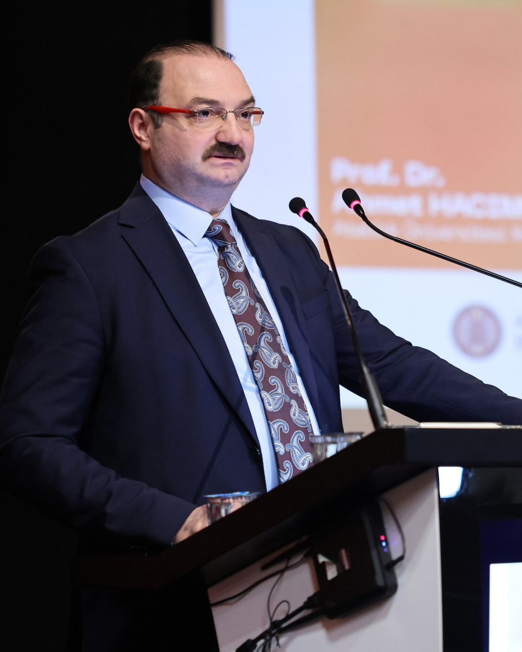 ATATÜRK ÜNİVERSİTESİ REKTÖRÜ PROF. DR. AHMET HACIMÜFTÜOĞLU, ELDE EDİLEN BAŞARIYA İLİŞKİN YAPTIĞI...