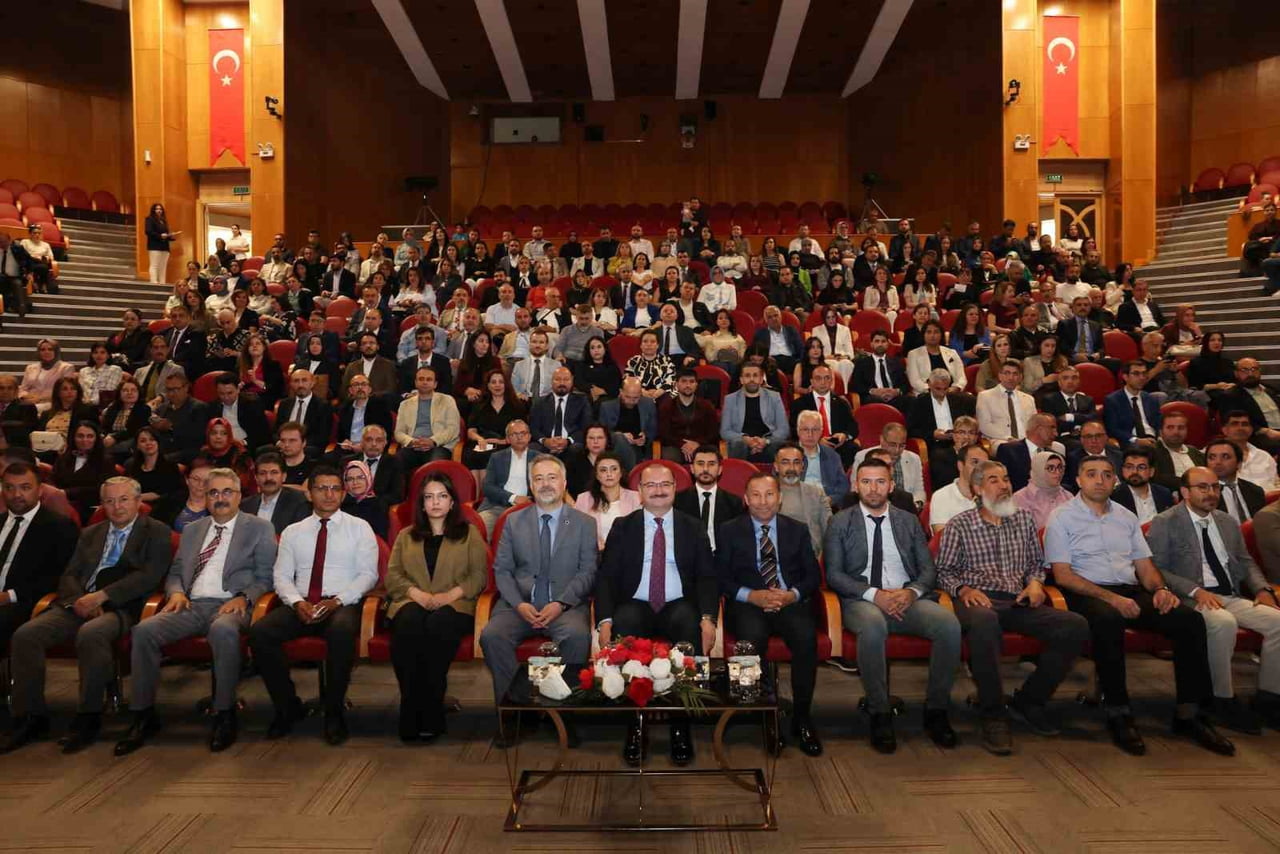 ATATÜRK ÜNİVERSİTESİ TARAFINDAN AKADEMİK ÜRETKENLİĞİ TEŞVİK ETMEK, BİLİMSEL ÇALIŞMALARI GÖRÜNÜR...