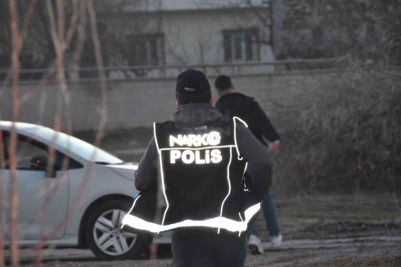 AVANOS VE GÖREME’DE BELİRLENEN ADRESLERE 42 POLİS, 1 İNSANSIZ HAVA ARACI (İHA) VE 1 NARKOTİK...