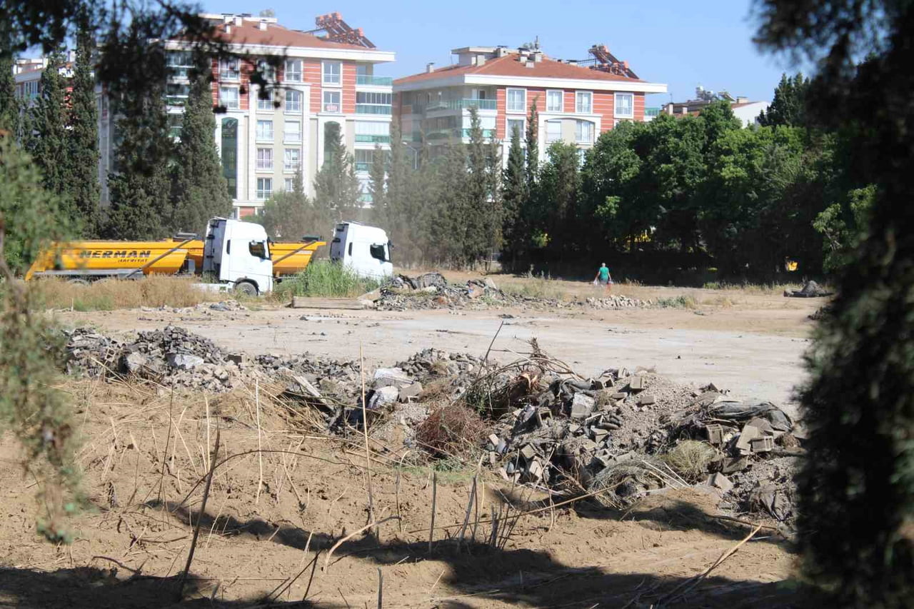 AYDIN'DA ADALET HİZMETLERİNİN DAHA MODERN VE İŞLEVSEL BİR YAPIDA SUNULMASI AMACIYLA PLANLANAN YENİ...