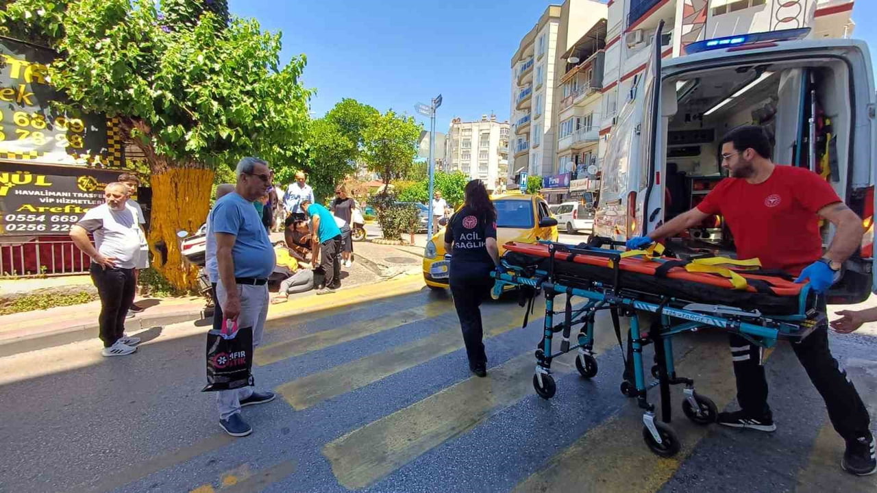 AYDIN'IN EFELER İLÇESİNDE TİCARİ TAKSİNİN YAYAYA ÇARPMASI SONUCU MEYDANA GELEN KAZADA 1 KİŞİ...