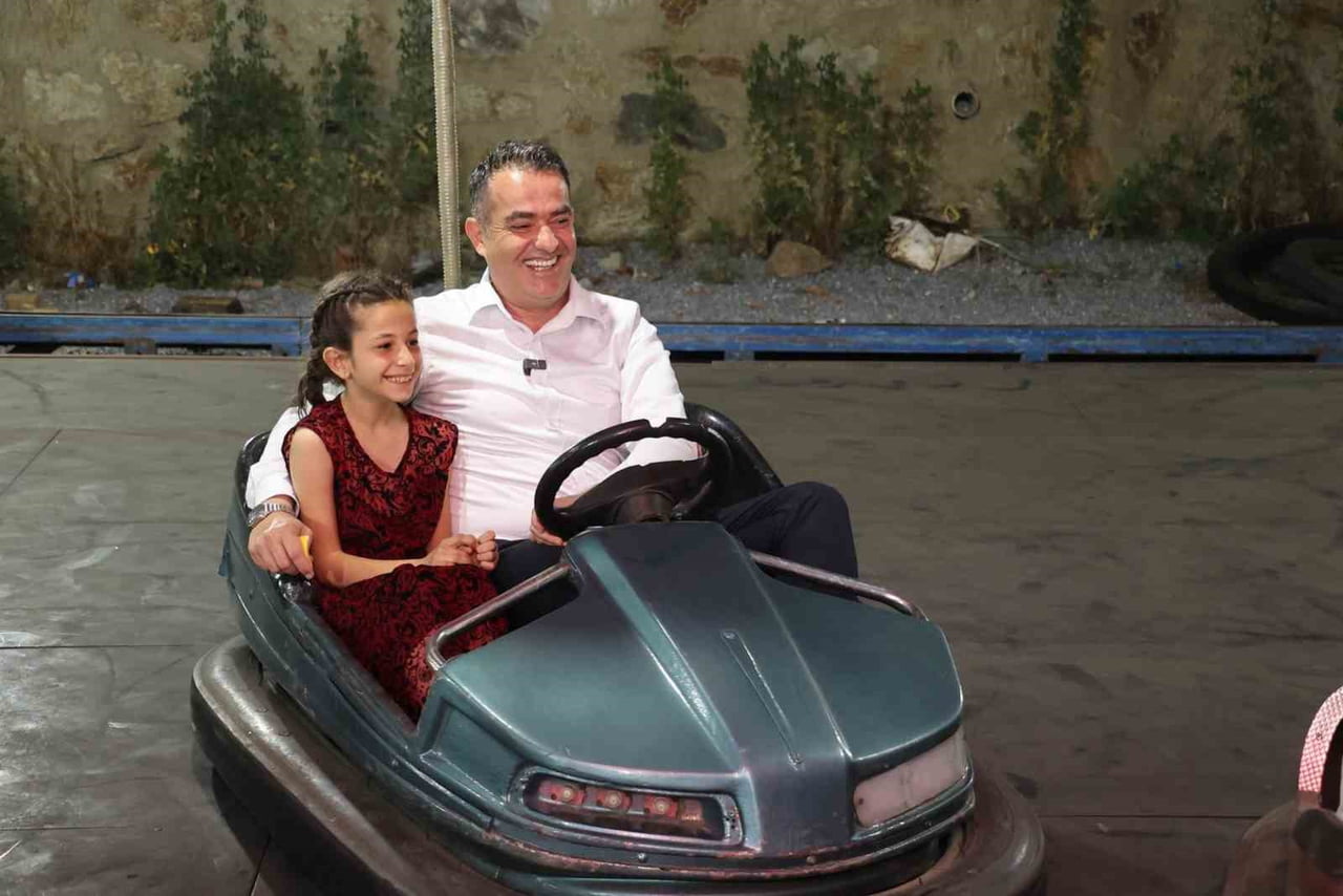 AYDIN'IN KOÇARLI İLÇESİNDE BU YIL 16'NCISI DÜZENLENEN GELENEKSEL ÇAM FISTIĞI VE YÖRESEL ÜRÜNLER...