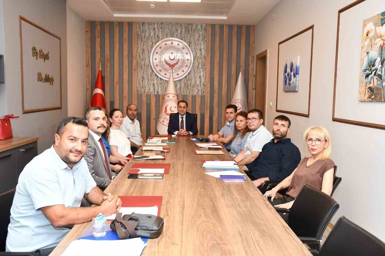 AYDIN’DA ENGELLİ VE YAŞLI BAKIM HİZMETLERİ DEĞERLENDİRİLDİ
