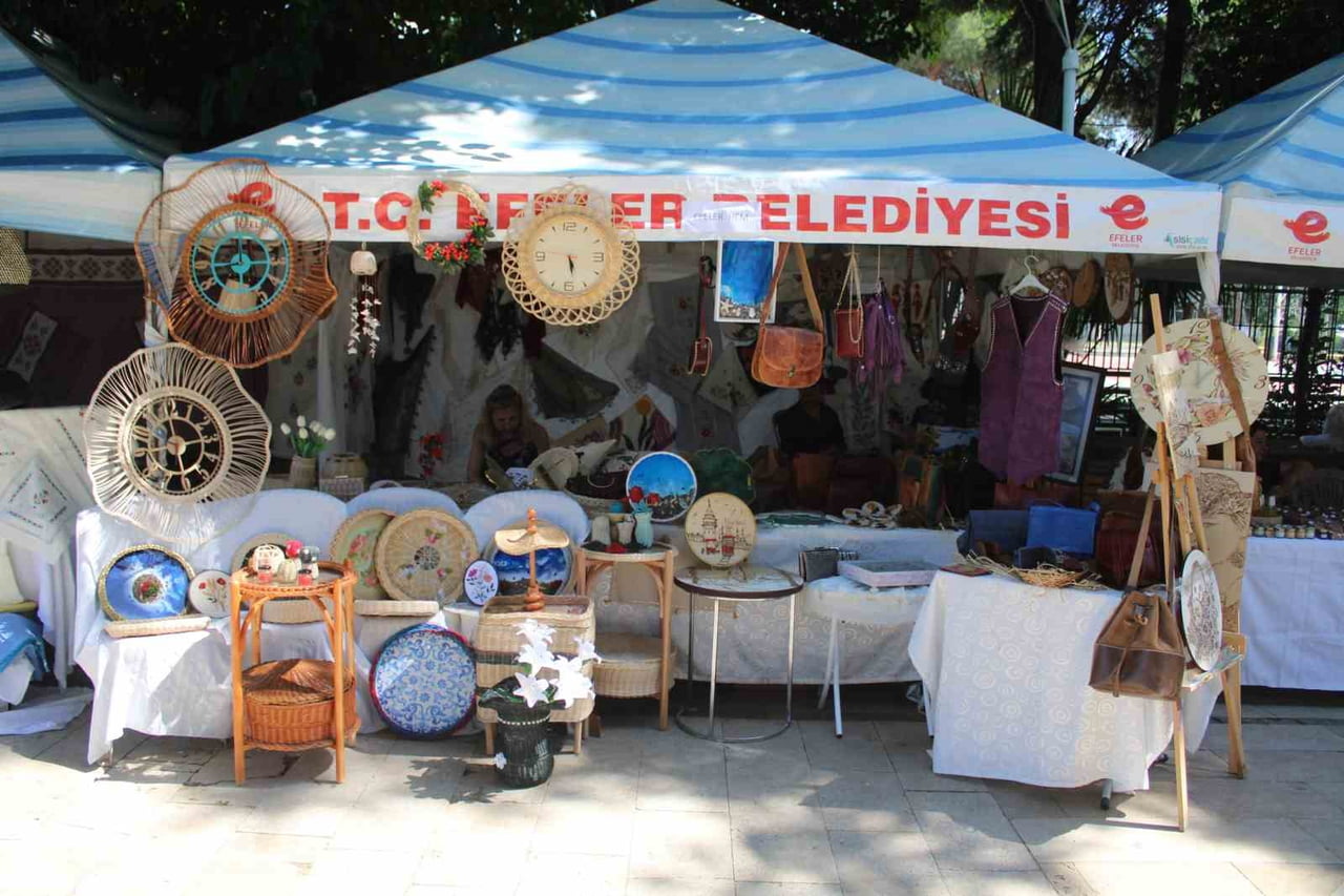 AYDIN GENELİNDEKİ HALK EĞİTİMİ MERKEZLERİ’NDE EĞİTİM GÖREN KURSİYERLER, BİR YILLIK EMEKLERİNİ...