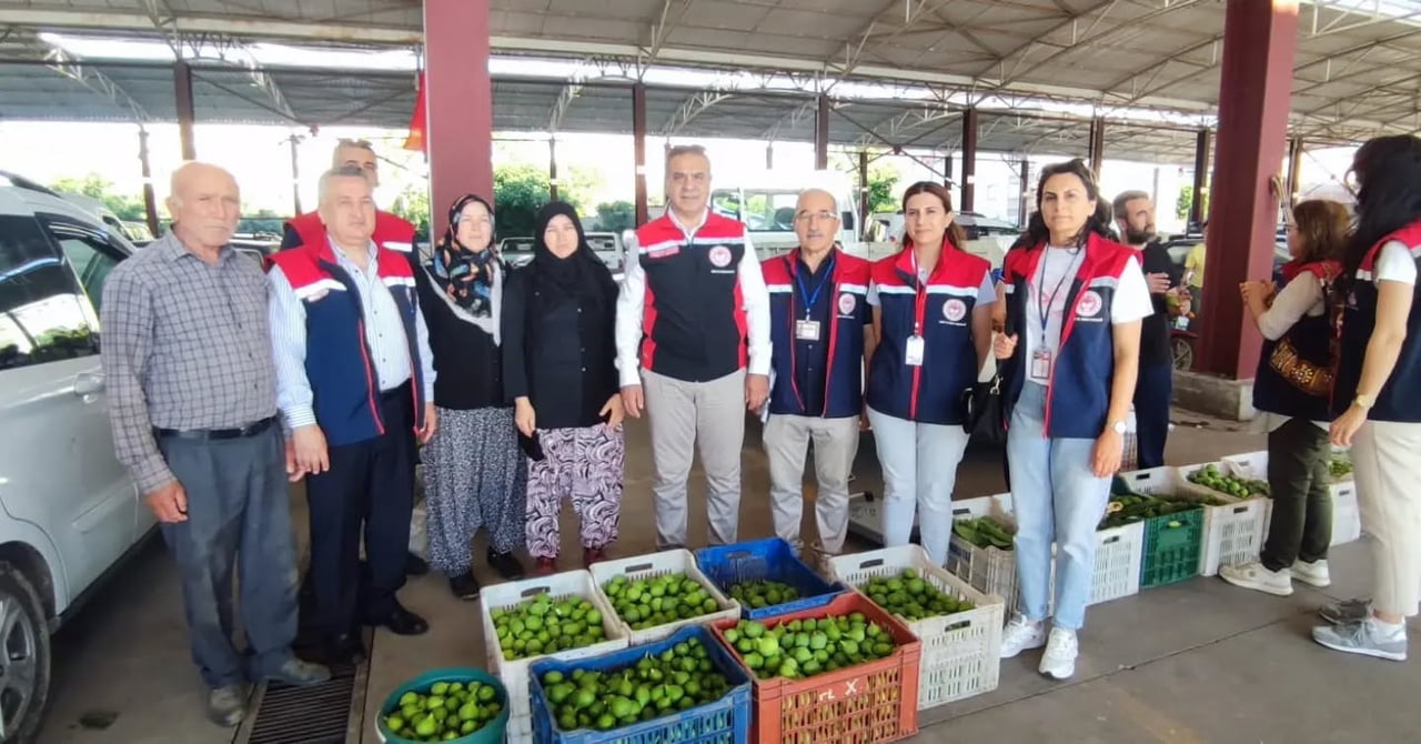 AYDIN İL TARIM VE ORMAN MÜDÜRÜ AYHAN TEMİZ, YENİ İNCİR SEZONU ÖNCESİNDE İLEK PAZARLARINDA...