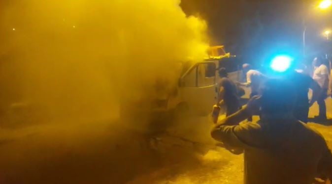 AYDIN’IN KÖŞK İLÇESİNE BAĞLI ILIDAĞ MAHALLESİNDE ALEV ALAN ARAÇ KÖYLÜLERİ ANINDA MÜDAHALESİ VE...