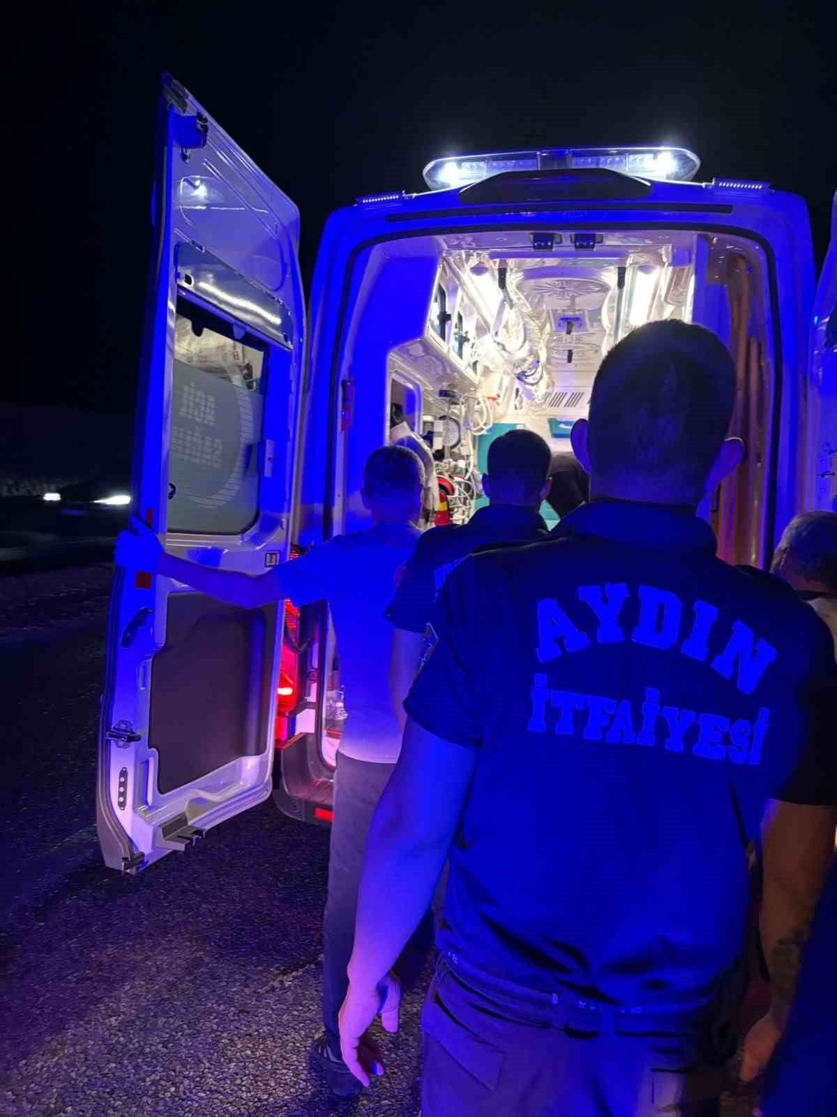 AYDIN’IN KUŞADASI İLÇESİNDE MEYDANA GELEN MOTOSİKLET KAZASINDA 1’İ AĞIR OLMAK ÜZERE 2 KİŞİ...
