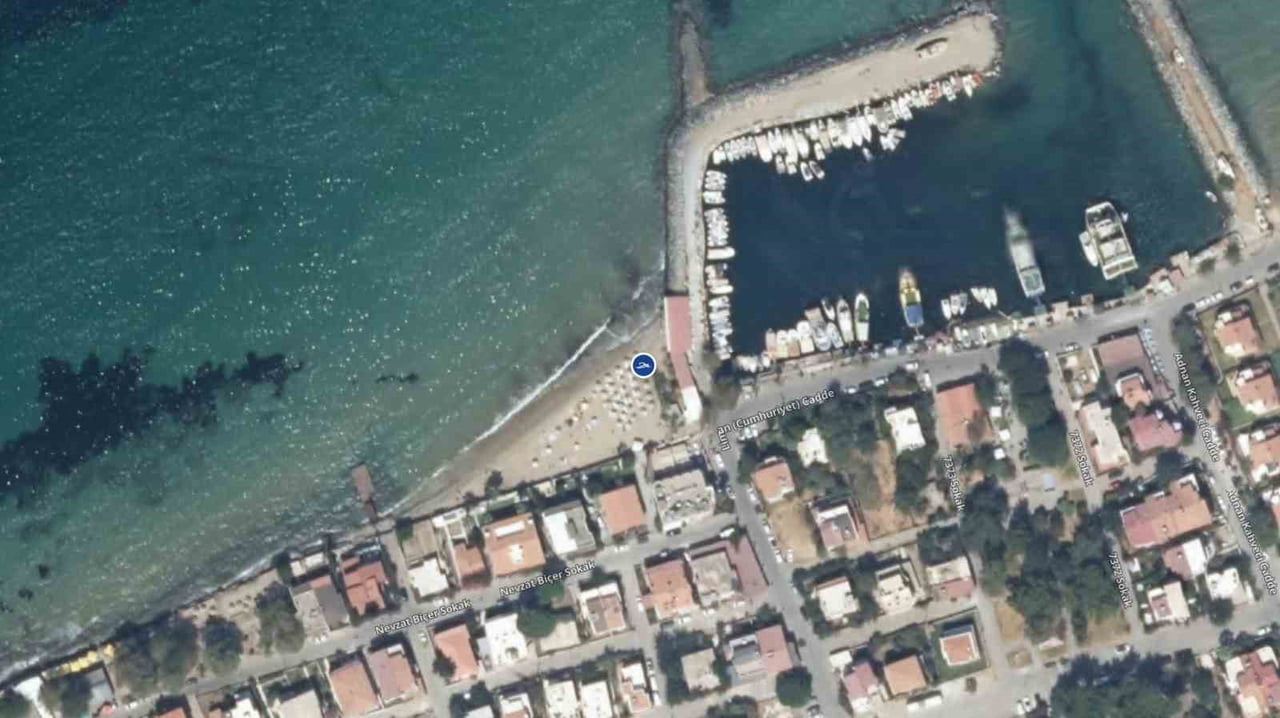AYDIN’IN TURİZM MERKEZLERİNDEN KUŞADASI’NDA YAPILAN SON ANALİZLERDE 49 YÜZME ALANININ 47’Sİ...
