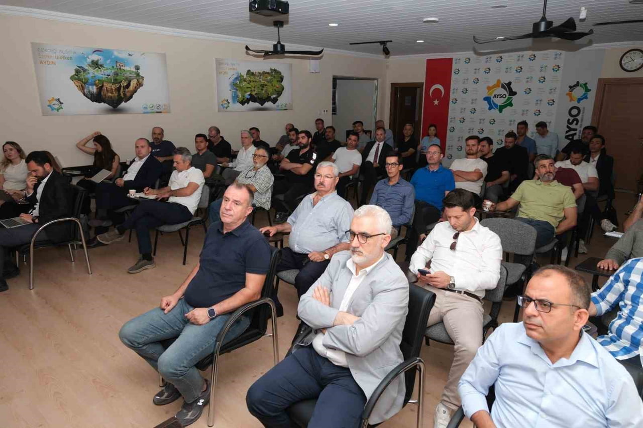 AYDIN SANAYİ ODASI'NDA DÜZENLENEN BİLGİLENDİRME TOPLANTISINDA, GES YATIRIMI YAPAN VE YAPMAYI...